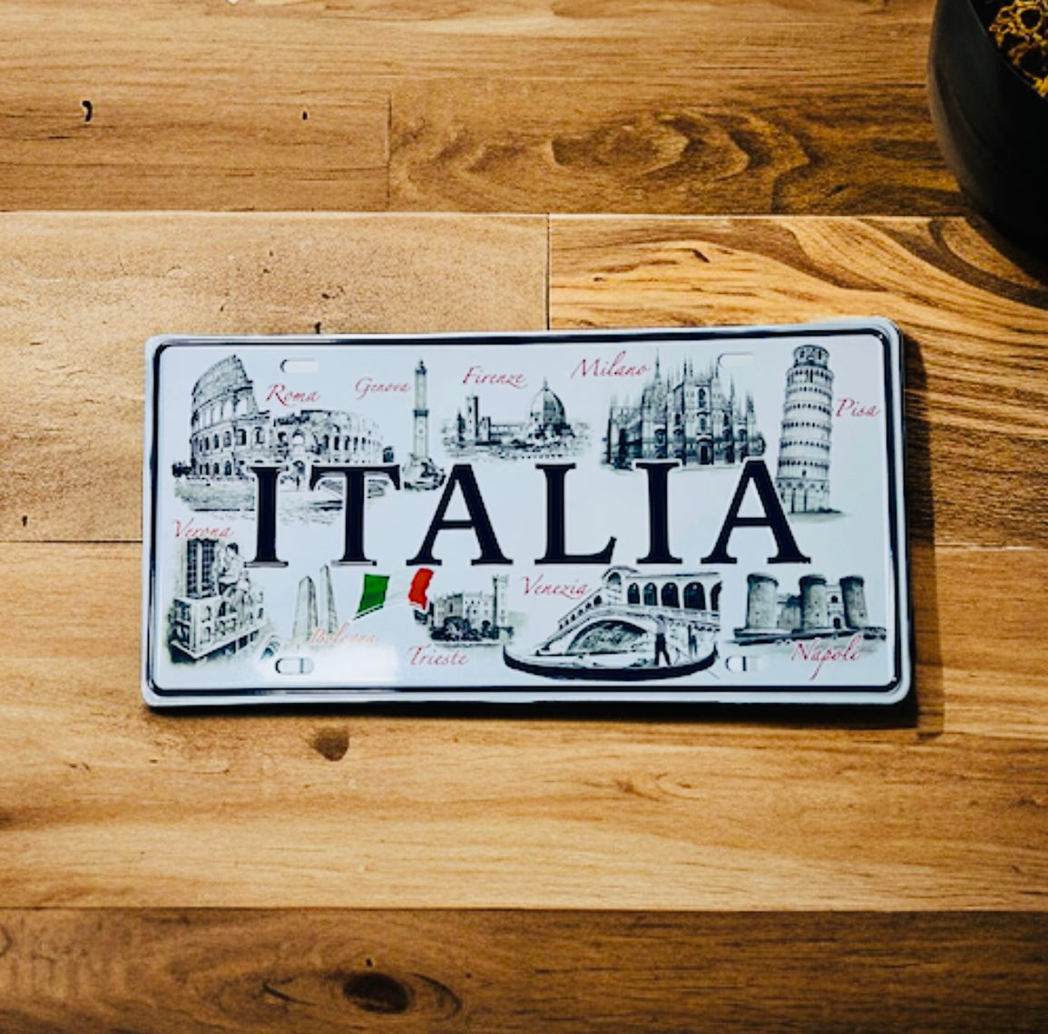 ITALIA Metal Tin Sign.